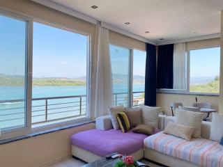 Stylish 2BR Apt Lagoon Views Beach - Bogazici - 9