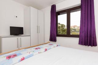 Apartment Koralj 2 with a heated Pool - Krk (Veglia) - 3