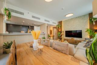 2BR tree house of Al Jada by BlueCloud holidays - Sharjah - 8