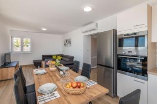 Villa Ema, a beautiful villa with a wonderful view of the sea - 1