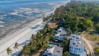 Luxus Ahadi-Beachfront-Villa mit Pool & Strandzugang bei Mtwapa Mombasa - Mombasa - 8