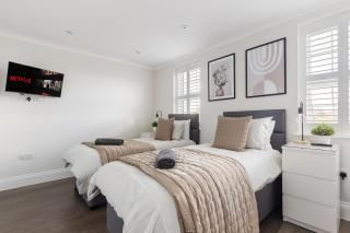 Mallside Meadows - Hot Tub, Games Room, Garden - New Southgate - 7