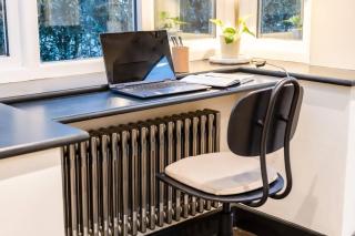 Northern Rest City Retreat - Broadheath - 8