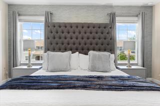 4 Bedrooms - 3 Bathrooms - Storey Lake 4818Ml - 1