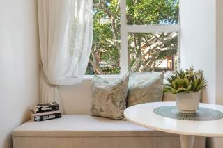 Darling Point Studio with Rooftop Harbour Views - 4