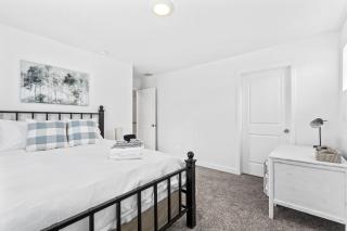 Modern 3BR Townhome in Lehi UT - 2