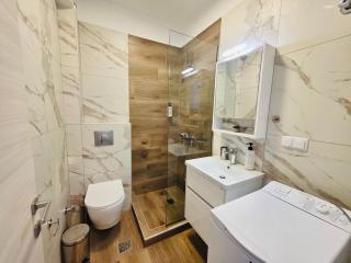 Central Pool Apartments, Delta Hospitality - Ofrinion - 3