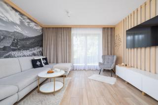 Exclusive Apartments with Air Conditioning and Balcony by Renters Prestige - Zakopane - 9