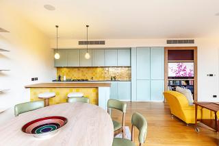 Luxury Penthouse Overlooking the Thames - London - 4