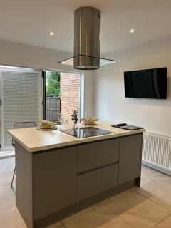 Contractor House Sutton M6 M5 - Birmingham - 8