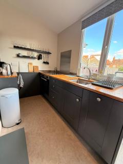 Luxury Garden Flat by the Sea, Captains Quarters - Sheringham - 6