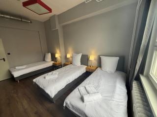 Hala Hostel - Pokoje na wyłączność tuż przy Dworcu Gdynia - Gdynia - 7