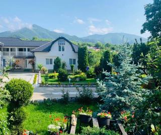 Agropa Rooms & Garden Events - Bistriţa - 9