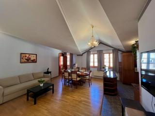 Comfortable 3 Bedroom apartment in the Heart of Prague - Prag - 2