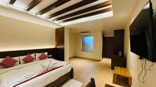 Royal Tiger Luxury Resort - Sauraha - 8