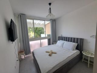 Garden apartment in Neot Golf, with sea view - H̱efẕi Bah - 9