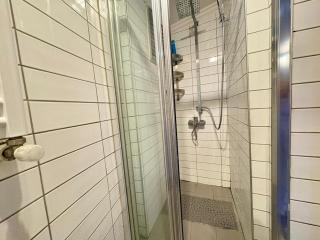 Spacious 5BR, 5BA 2 Kitchens Central Taksim Tarlabası - Eskiömerler - 1