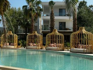 NŪSA suites & villas - Pefkochori - 0