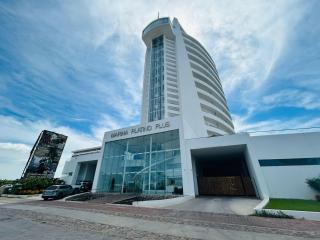 Spacious 3BR Marina Condo with Pool - Mazatlán - 3