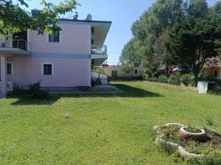 Hotel LULI - Baks-Rrjoll - 1