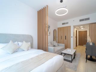 Stylish Stay with Top Amenities in JVC Luxe Haven - 4