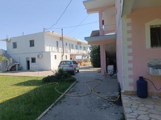 Hotel LULI - Baks-Rrjoll - 2