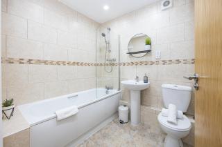 Stylish 2-Bed Apartment in Manchester City Centre - Manchester - 4