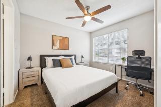 The Davis 817 I Spacious And Comfy 1 Bed 1 Bath - 0