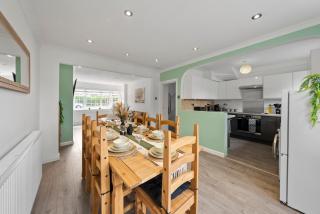 Spacious 5BR Croydon Home Game Room Free Parking - Addington - 3