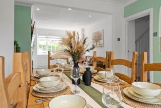 Spacious 5 BR Croydon Home with Game Room - Addington - 9