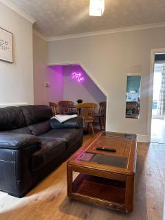 House on the Riverbank 3 bedrooms free parking - Boultham - 4