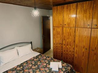 Lovely 2 Bd Home in the Heart of Troezen - - 0