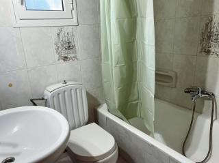 Lovely 2 Bd Home in the Heart of Troezen - - 1