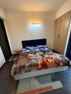 Elegant Escape 1bhk Studio Apartmnent - Noida - 2