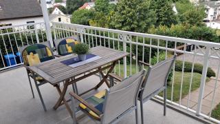 Schöne Aussicht/2 Raum Ferienwohnung mit Balkon "Freimuth" - 1