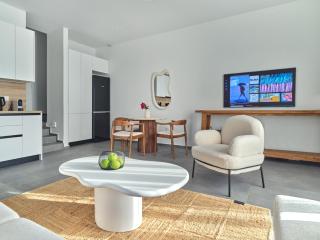 Parousia Luxury Apartments - 2