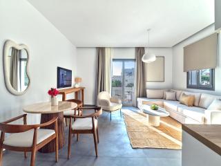Parousia Luxury Apartments - Kampos Paros - 6