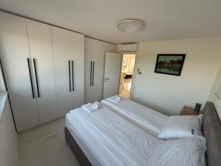 Apartmen ARMINAN 52 TERRACE, POOL FREE PARKING -NOVIGRAD - Novigrad - 6