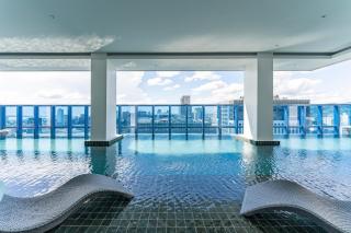 The Amber Room at 38th Park Avenue IT Park Cebu - Walk to Ayala and Cafes with fast WiFi - 4