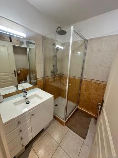 Logement paisible avec piscine - Cannes - 1