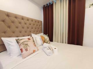 Frabeca Staycation at Mplace Condo QC - Manila - 0