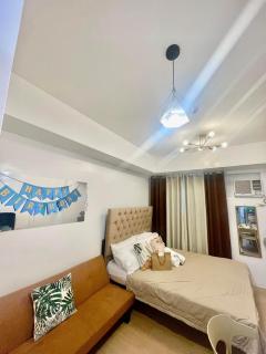 Frabeca Staycation at Mplace Condo QC - Manila - 1