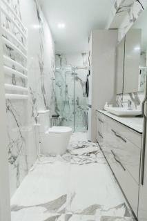 Luxury 2- Bedroom with Balcony in Prime Location - Chişinău - 1