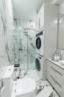 Luxury 2- Bedroom with Balcony in Prime Location - Chişinău - 3