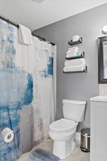 Washington Park Motel Deluxe Suite 1 - - 5