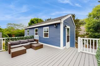 Garage Suite - Oak Bluffs - 8