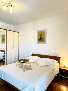 Family 4-bdr apartment with pool - 5