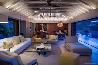Breathtaking Hillside Villa - Marigot - 0