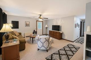 Cozy Stay. Shared Hot Tub, Views, Pool & Fire Pits - Bucksport - 0
