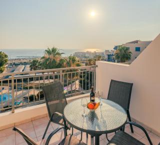 H&O Sea & Sun Apartment - Paphos - 0